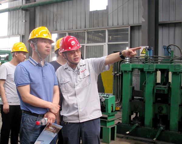 （12）2018年4月28日，濟(jì)源市環(huán)保局環(huán)境監(jiān)察支隊(duì)隊(duì)長王雪峰來公司視察_副本